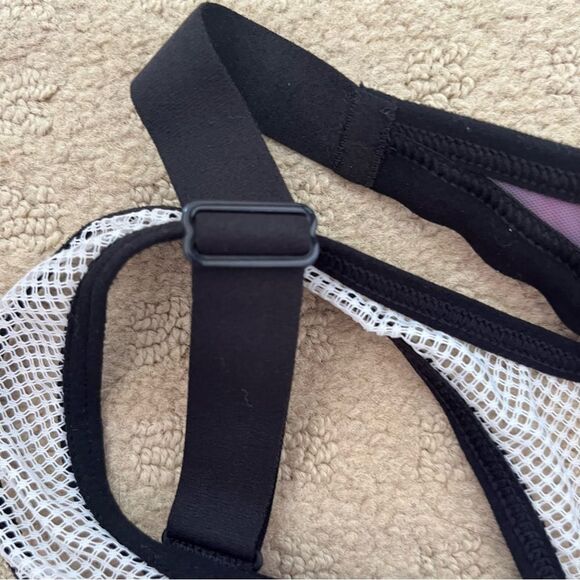 Victoria's Secret VSX Sport Hot Pink Underwire Mesh Racerback Lined Sports Bra - Picture 7 of 14